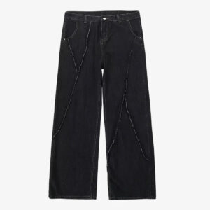 THE DISTRESSED BLACK JEANS